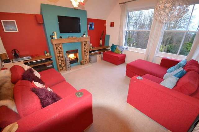  Image of 2 bedroom Flat for sale in Hastings Road Bexhill-on-Sea TN40 at 38 Hastings Road  Bexhill On Sea, TN40 2NH