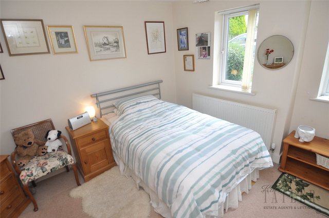  Image of 2 bedroom Flat for sale in Leigh Road West Kirby Wirral CH48 at West Kirby Wirral West Kirby, CH48 5DZ