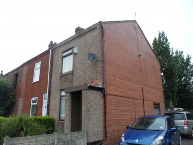  Image of 2 bedroom Property for sale in Leigh Road Hindley Green Wigan WN2 at Wigan Lancashire Wigan, WN2 4XL