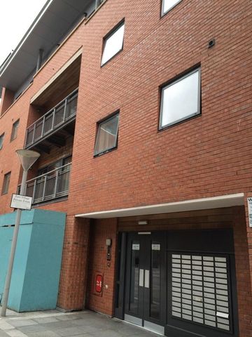 Image of 1 bedroom Flat to rent in Madison Square Liverpool L1 at 10 Maddison Square Kent Street City Centre Liverpool, L1 5FD