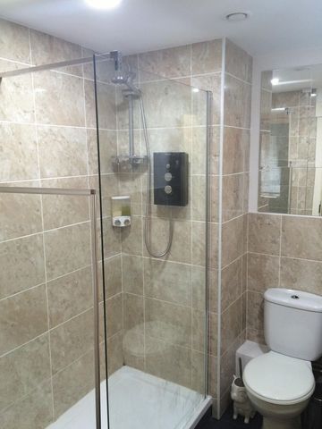  Image of 1 bedroom Flat to rent in Madison Square Liverpool L1 at 10 Maddison Square Kent Street City Centre Liverpool, L1 5FD