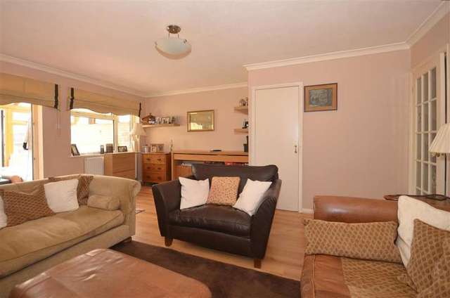  Image of 3 bedroom Terraced house for sale in Limpsfield Road South Croydon CR2 at South Croydon Surrey South Croydon, CR2 9DE