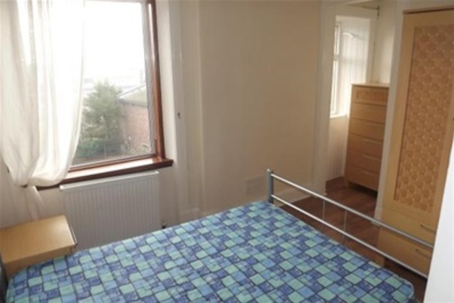  Image of 2 bedroom Flat to rent in Lindsay Street Kilmarnock KA1 at Kilmarnock East Ayrshire East Ayrshire, KA1 2BB
