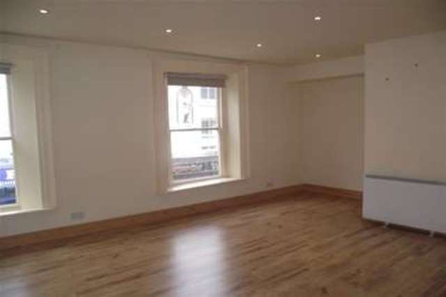  Image of 1 bedroom Flat to rent in Little Underbank Stockport SK1 at Stockport, SK1 1JT