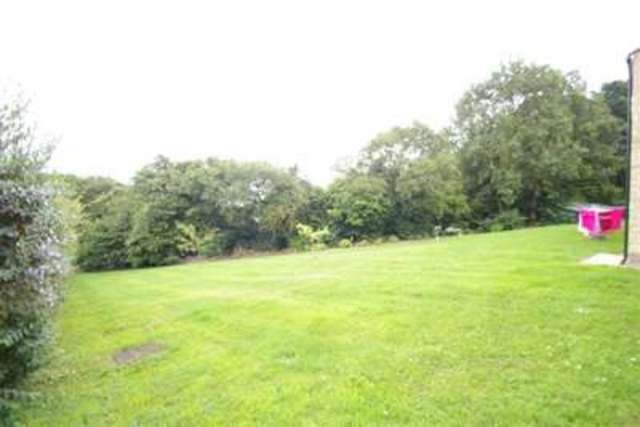  Image of 2 bedroom Flat to rent in Lockington Avenue Plymouth PL3 at Plymouth, PL3 5QQ