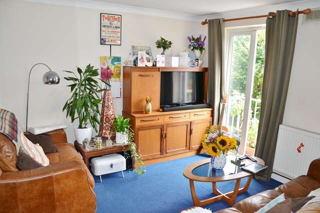  Image of 1 bedroom Flat for sale in Kensington Court Bath BA1 at London Road  Bath, BA1 6PS