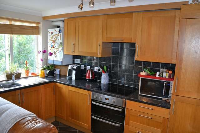  Image of 1 bedroom Flat for sale in Kensington Court Bath BA1 at London Road  Bath, BA1 6PS