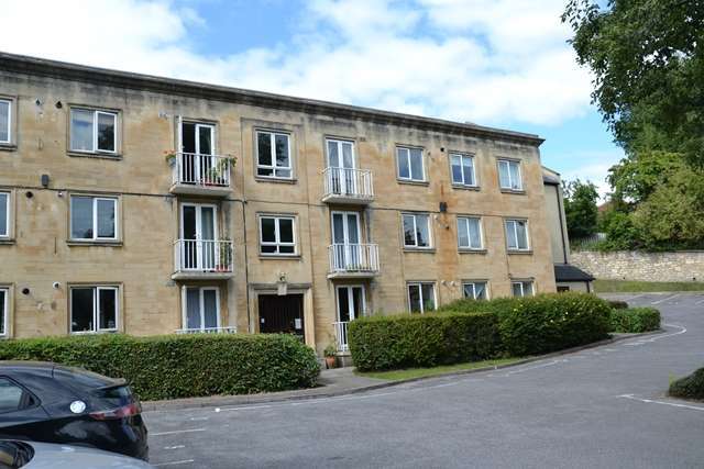  Image of 1 bedroom Flat for sale in Kensington Court Bath BA1 at London Road  Bath, BA1 6PS