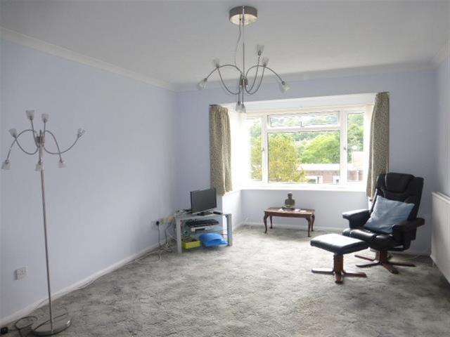  Image of 2 bedroom Apartment to rent in Kingsmere London Road Preston Brighton BN1 at London Road  Brighton, BN1 6UY