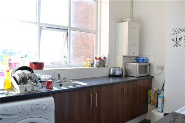  Image of 1 bedroom Flat for sale in London Road St. Leonards-on-Sea TN37 at East Sussex, TN37 6LU