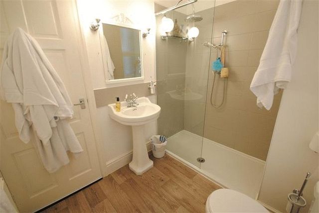  Image of 5 bedroom Semi-Detached house for sale in Long Lane Allerton Liverpool L19 at Long Lane Garston Liverpool, L19 6PQ