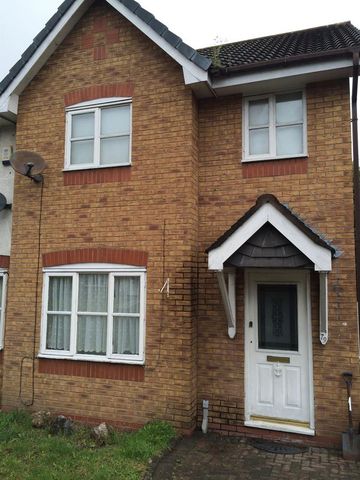  Image of 3 bedroom Semi-Detached house to rent in Longdown Road Liverpool L10 at Longdown Road Fazakerley Liverpool, L10 4US