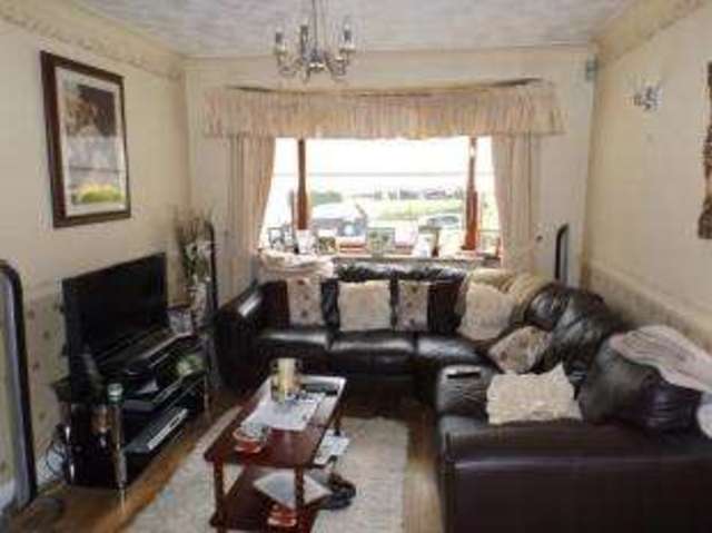  Image of 3 bedroom Semi-Detached house for sale in Hillyfields Loughton IG10 at Loughton Essex Loughton, IG10 2PT