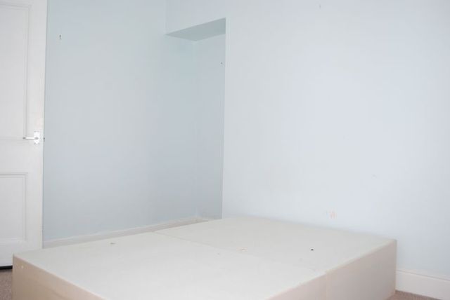  Image of 1 bedroom Flat for sale in Lower Port View Saltash PL12 at Lower Port View  Saltash, PL12 4BY