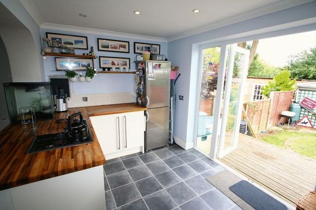  Image of 2 bedroom Terraced house to rent in Mancroft Road Caddington Luton LU1 at Mancroft Road Caddington Luton, LU1 4EL