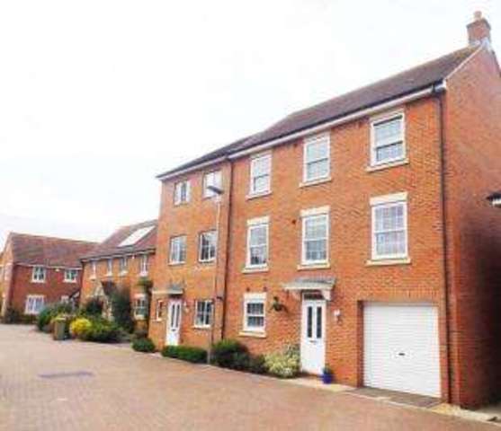  Image of 5 bedroom Semi-Detached house for sale in Lydbrook Lane Woburn Sands Milton Keynes MK17 at Woburn Sands Milton Keynes Woburn Sands, MK17 8GJ