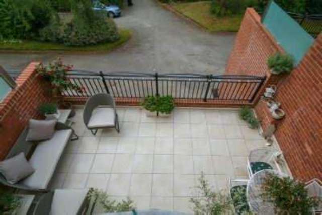  Image of 4 bedroom Town House for sale in Belgrave Road Bowdon Altrincham WA14 at ALTRINCHAM, WA14 2NP