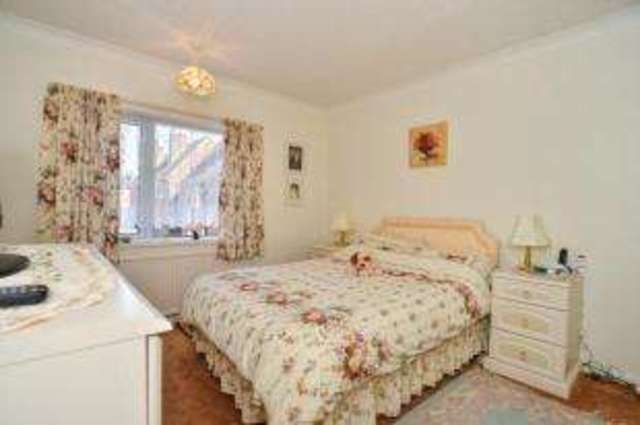  Image of 3 bedroom Semi-Detached house for sale in Maltby Road Mansfield NG18 at Mansfield Nottinghamshire Mansfield, NG18 3BL