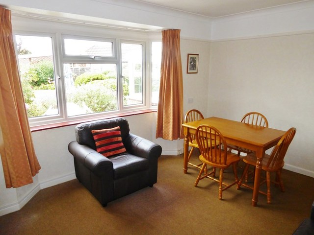  Image of 2 bedroom Bungalow for sale in Mancroft Avenue Fareham PO14 at Mancroft Avenue Stubbington Fareham, PO14 2DF