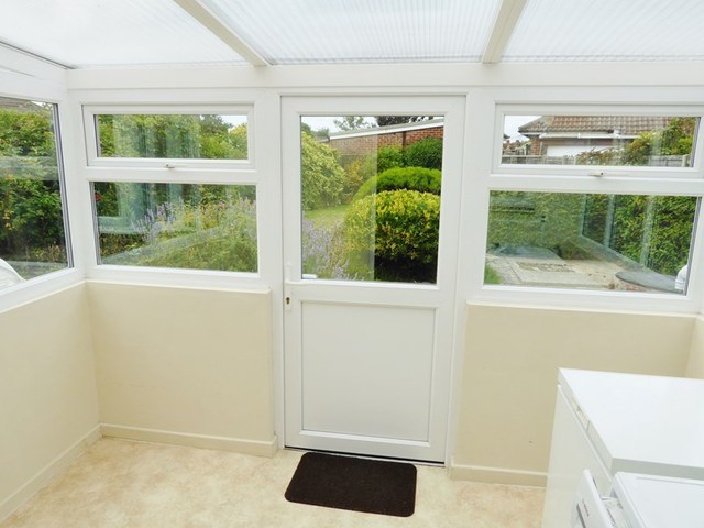  Image of 2 bedroom Bungalow for sale in Mancroft Avenue Fareham PO14 at Mancroft Avenue Stubbington Fareham, PO14 2DF