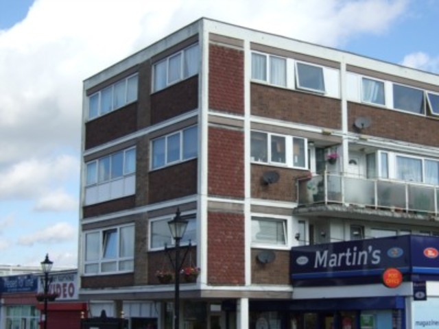  Image of 3 bedroom Maisonette to rent in Manor Court Manor Road Benfleet SS7 at Manor Road  Benfleet, SS7 4HT