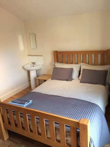  Image of House Share to rent in Manor Road London SE25 at Manor Road  London, SE25 4TD