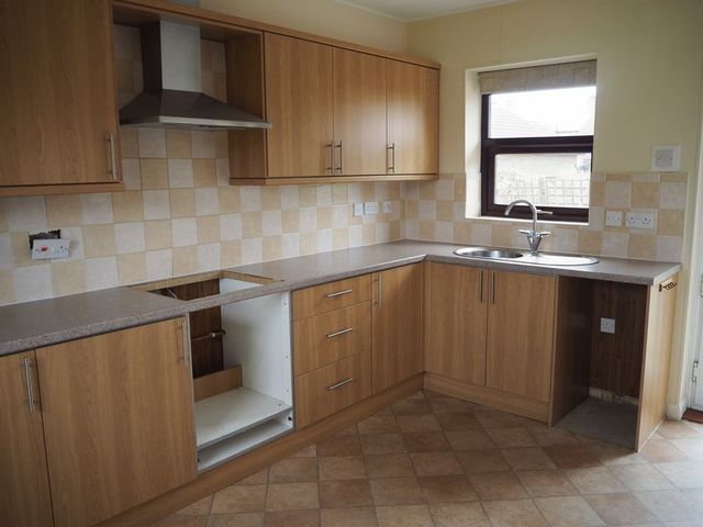  Image of 3 bedroom Semi-Detached house for sale in Masefield Crescent Balderton Newark NG24 at Masefield Crescent Balderton Newark, NG24 3QG