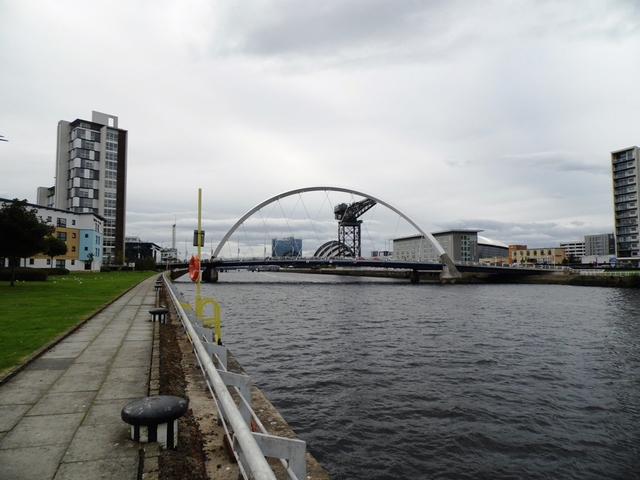  Image of 2 bedroom Flat to rent in Mavisbank Gardens Govan Glasgow G51 at Festival Park Glasgow Glasgow, G51 1HL
