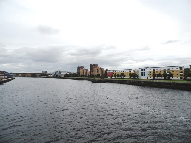 Image of 2 bedroom Flat to rent in Mavisbank Gardens Govan Glasgow G51 at Festival Park Glasgow Glasgow, G51 1HL