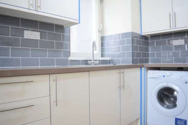  Image of 3 bedroom Apartment for sale in Harts Lane Barking IG11 at Harts Lane  Barking, IG11 8LP