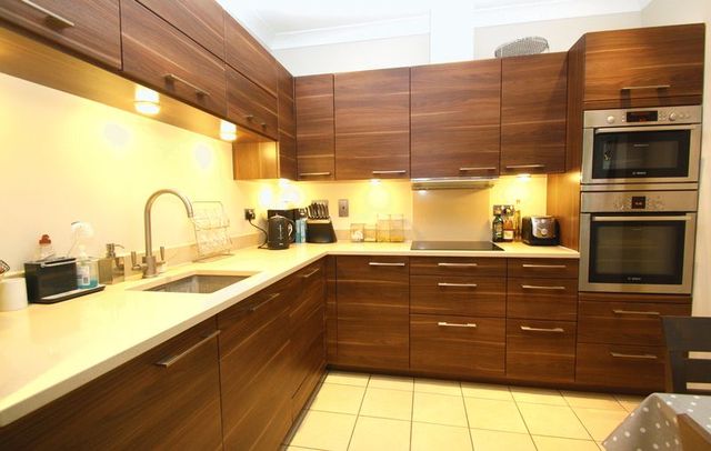  Image of 3 bedroom Mews for sale in Michaelis Road Thame OX9 at Michaelis Road  Thame, OX9 2FB