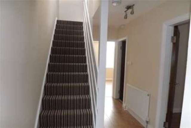  Image of 3 bedroom Flat to rent in Middlewood Road Sheffield S6 at Sheffield, S6 1TD