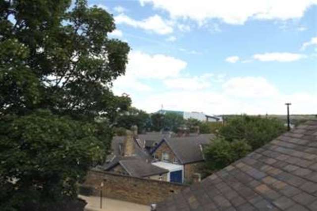  Image of 3 bedroom Flat to rent in Middlewood Road Sheffield S6 at Sheffield, S6 1TD