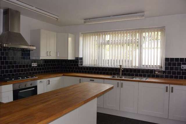  Image of 3 bedroom End of Terrace for sale in Mill Road Okehampton EX20 at Mill Road  Okehampton, EX20 1PS