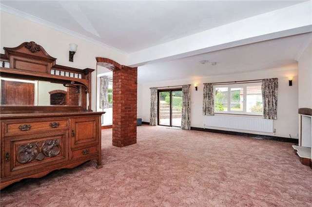  Image of 4 bedroom Detached house to rent in Milverton Taunton TA4 at Milverton  Taunton, TA4 1NQ