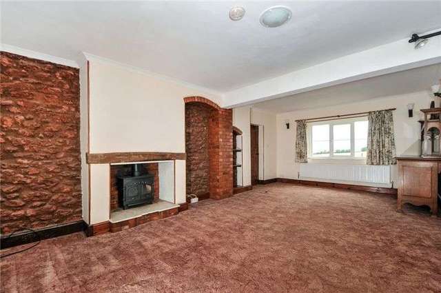  Image of 4 bedroom Detached house to rent in Milverton Taunton TA4 at Milverton  Taunton, TA4 1NQ