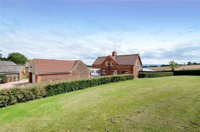  Image of 4 bedroom Detached house to rent in Milverton Taunton TA4 at Milverton  Taunton, TA4 1NQ