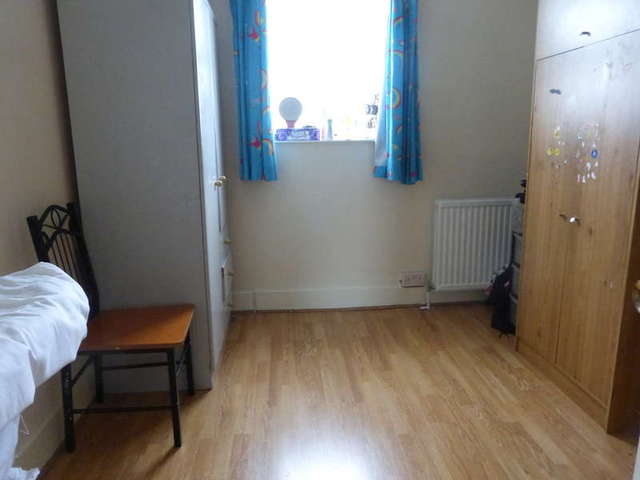  Image of 3 bedroom End of Terrace for sale in Mitcham Road Croydon CR0 at Croydon Mitcham Road, Croydon, CR0 3JF, CR0 3JF
