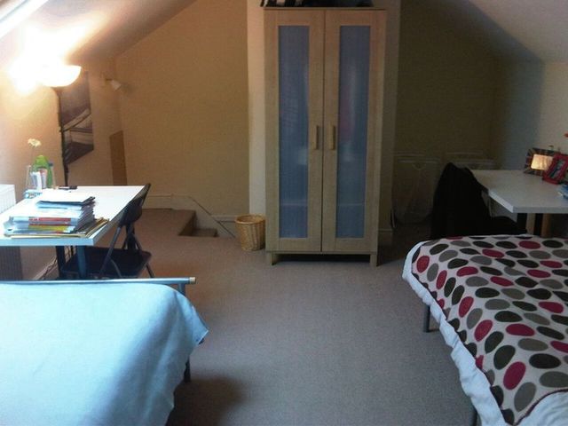  Image of 1 bedroom Property to rent in Monk Road Bishopston Bristol BS7 at Monk Road  Bristol, BS7 8NE