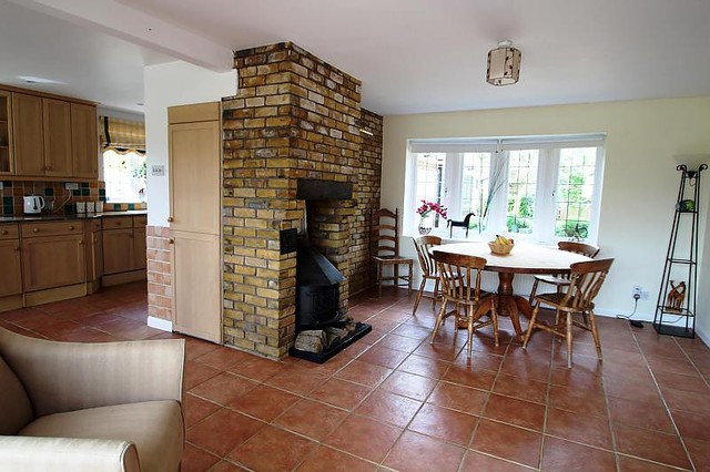  Image of 5 bedroom Detached house to rent in Monkswell Lane Chipstead Coulsdon CR5 at Monkswell Lane Chipstead Coulsdon, CR5 3SU