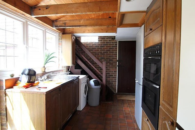  Image of 5 bedroom Detached house to rent in Monkswell Lane Chipstead Coulsdon CR5 at Monkswell Lane Chipstead Coulsdon, CR5 3SU