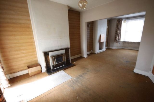 Image of 2 bedroom Terraced house for sale in Monkswood Avenue Waltham Abbey EN9 at Monkswood Avenue  Waltham Abbey, EN9 1LB