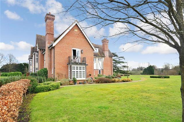  Image of 3 bedroom Apartment for sale in Moor Hill Hawkhurst Cranbrook TN18 at Hawkhurst Kent Hawkhurst, TN18 4QB