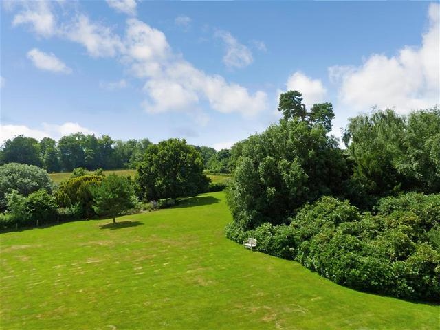  Image of 3 bedroom Apartment for sale in Moor Hill Hawkhurst Cranbrook TN18 at Hawkhurst Kent Hawkhurst, TN18 4QB