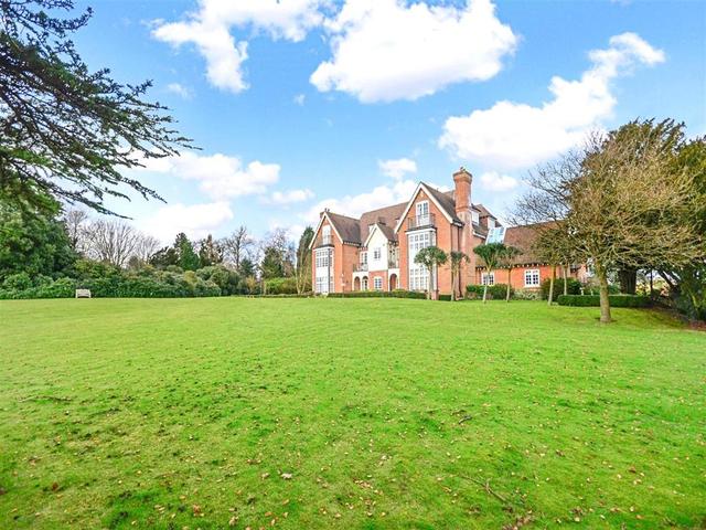  Image of 3 bedroom Apartment for sale in Moor Hill Hawkhurst Cranbrook TN18 at Hawkhurst Kent Hawkhurst, TN18 4QB