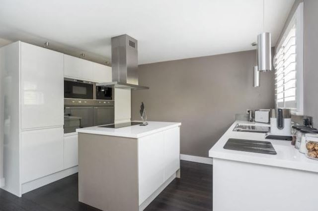  Image of 2 bedroom Flat to rent in Morningside Court Edinburgh EH10 at Morningside Edinburgh Edinburgh, EH10 5NY