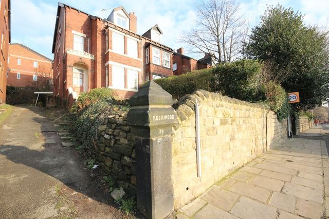  Image of 4 bedroom Detached house to rent in Morris Lane Kirkstall Leeds LS5 at Morris Lane Kirkstall Leeds, LS5 3JD