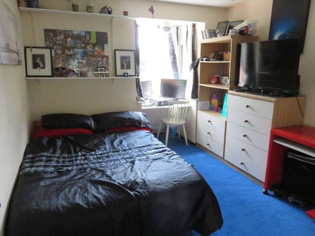  Image of 4 bedroom Detached house for sale in Mossland Close Heywood OL10 at Mossland Close  Heywood, OL10 2PB