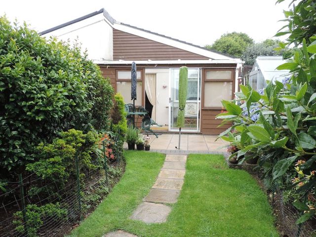  Image of 2 bedroom Bungalow for sale in Charlotte Close Mount Hawke Truro TR4 at Charlotte Close Mount Hawke Truro, TR4 8TS