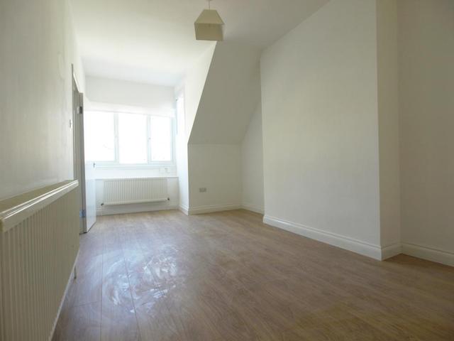  Image of Flat to rent in Mount View Road London N4 at Crouch End London Stroud Green, N4 4SL